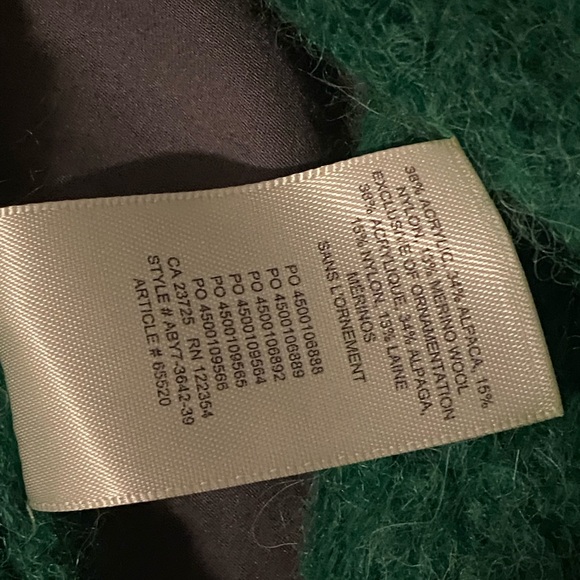 Aritzia Wool Gwyneth Sweater - Picture 8 of 8